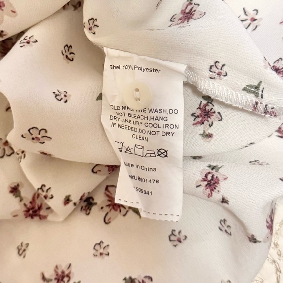 Plus 2X Boho Floral Blouse Cottagecore Peasant Top Lace Detail Flowy - Picture 7 of 7